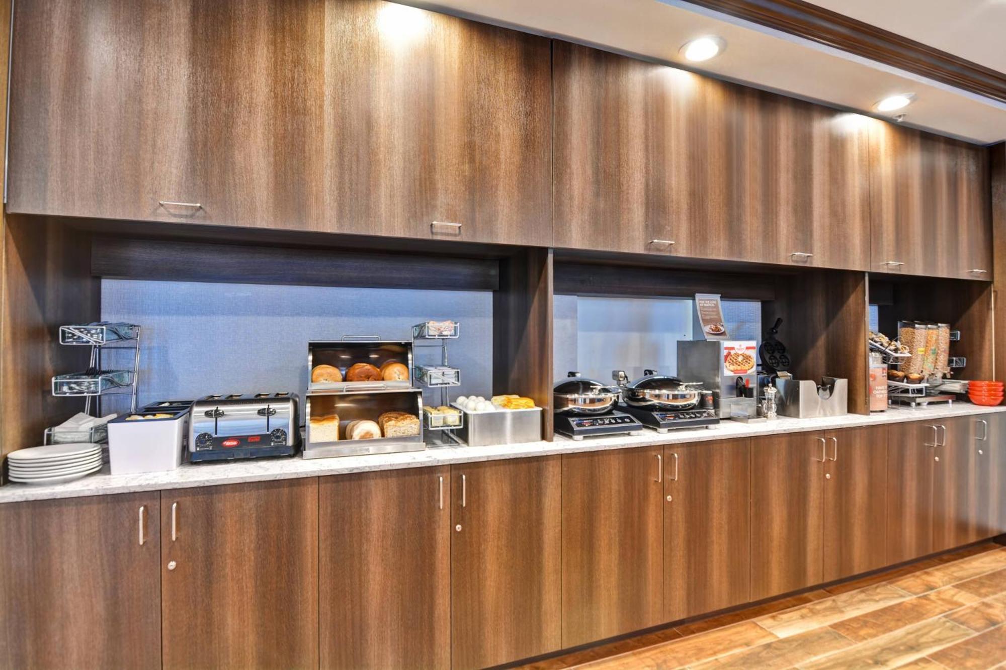 Towneplace Suites By Marriott Bridgewater Branchburg Экстерьер фото